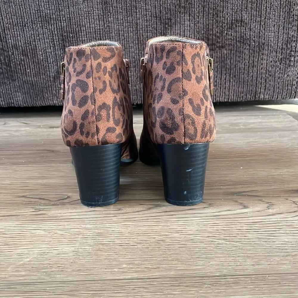 Style & co leopard print heeled ankle boot - Picture 5 of 7